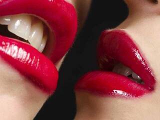 دردشة الفيديو المثيرة Evayemilot