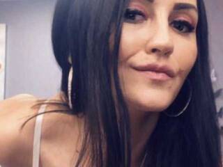 دردشة الفيديو المثيرة evellynsinner