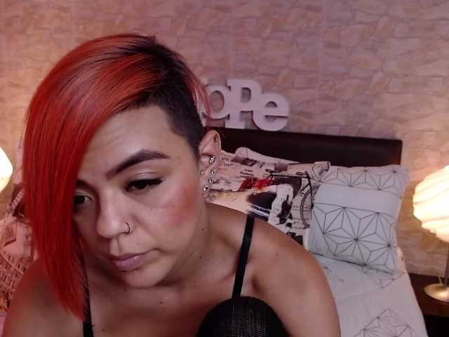 لقطات البث EvelynOwens