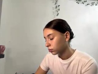 دردشة الفيديو المثيرة EvonneHeally