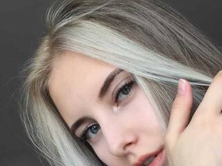 دردشة الفيديو المثيرة Evvvaaa