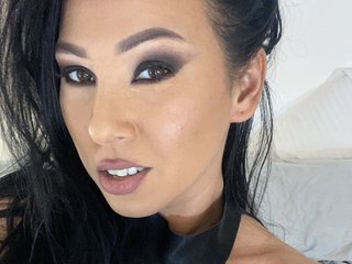 دردشة الفيديو المثيرة ExoticB3auty