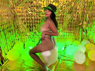 دردشة الفيديو المثيرة ExxoticValery