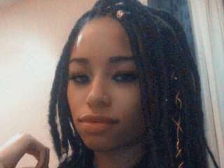 دردشة الفيديو المثيرة Eyequeen