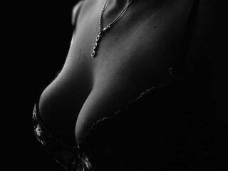 دردشة الفيديو المثيرة Eymmy-Horny