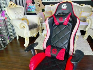 دردشة الفيديو المثيرة BNefertiti