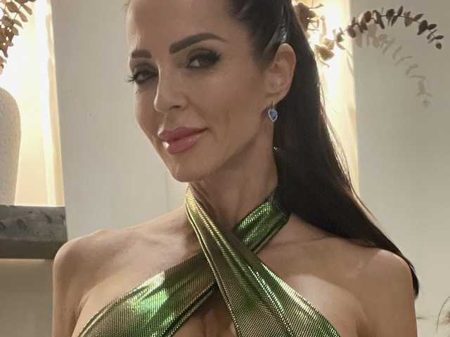 صورة الملف الشخصي FeliciaHardon1