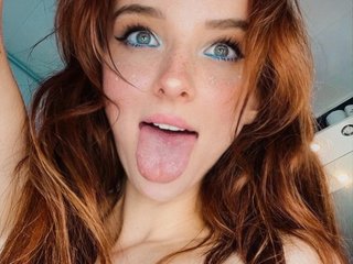 دردشة الفيديو المثيرة AudreyDevil