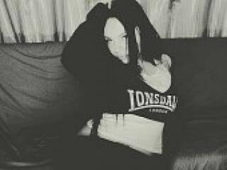 دردشة الفيديو المثيرة finetouch7