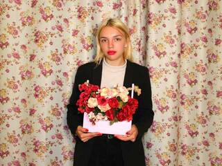 دردشة الفيديو المثيرة WindsOfChange