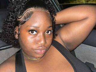 دردشة الفيديو المثيرة Fluffydiva