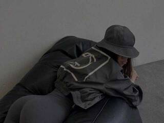 دردشة الفيديو المثيرة FlyWet