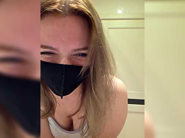 لقطات البث FoxyDream2000