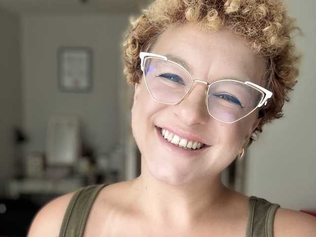 صورة الملف الشخصي FrancesLovely