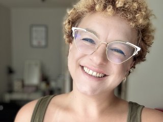 دردشة الفيديو المثيرة FrancesLovely