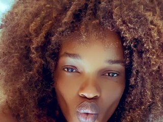 دردشة الفيديو المثيرة FreakkyAira
