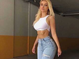 دردشة الفيديو المثيرة Fronezart