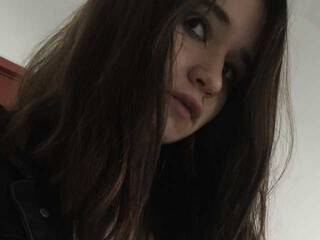 دردشة الفيديو المثيرة FXRTUN3