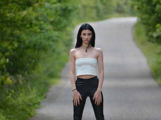 دردشة الفيديو المثيرة GadeeaRed