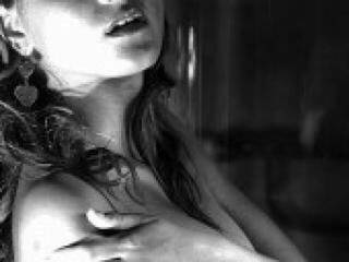 دردشة الفيديو المثيرة genifersex