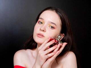 دردشة الفيديو المثيرة Gerttude