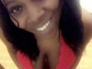 دردشة الفيديو المثيرة GiannaDefoe