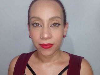 دردشة الفيديو المثيرة gissele-blue