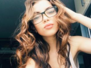 دردشة الفيديو المثيرة glamyrgirl