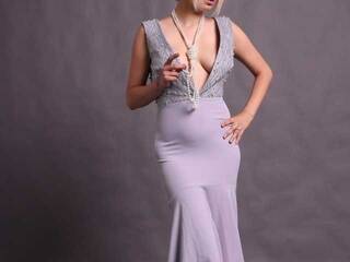 دردشة الفيديو المثيرة gold-thread