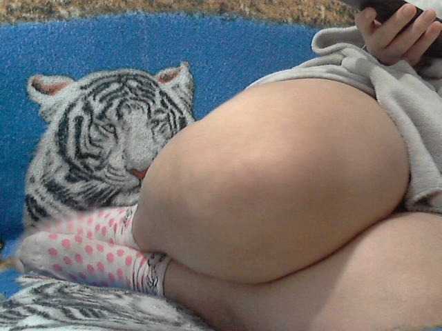 الصور Bigbutt1000 with 10 tokens I'll show you my ass and tits here or call me private it will be very tastymy exuberant is ready here to enjoy