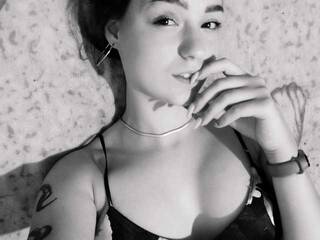 دردشة الفيديو المثيرة GrettaLi