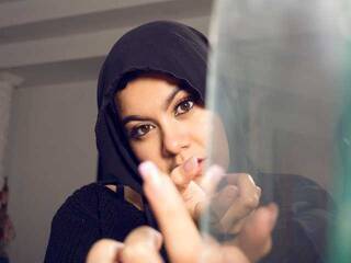 دردشة الفيديو المثيرة halimabashar