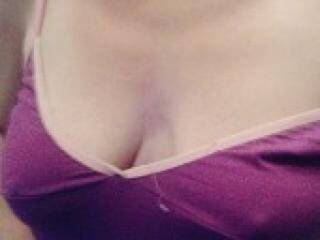 دردشة الفيديو المثيرة hannax