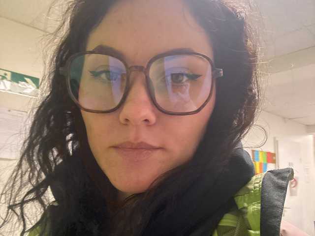 صورة الملف الشخصي Alise-ass