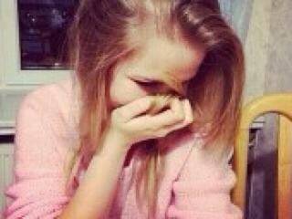 دردشة الفيديو المثيرة happybarbie