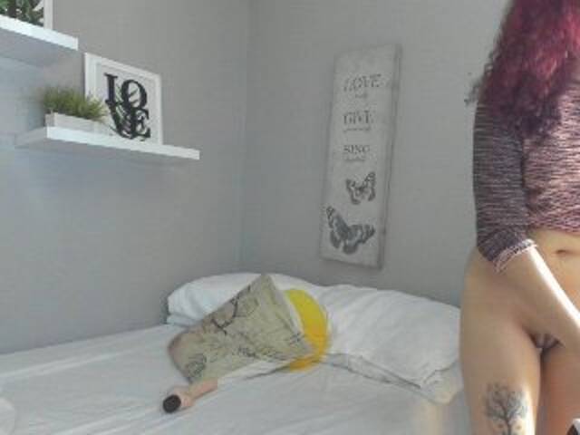 لقطات البث harleyyred