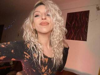 دردشة الفيديو المثيرة HarperBr