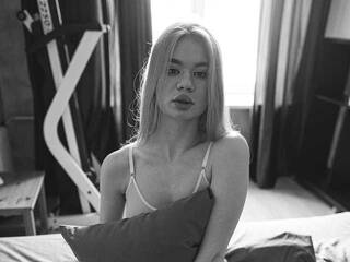 دردشة الفيديو المثيرة HelenaElfe