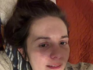 دردشة الفيديو المثيرة HelgaLeo