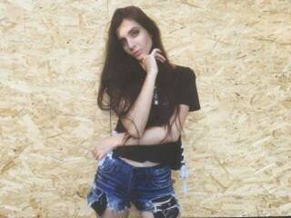 دردشة الفيديو المثيرة Hellana