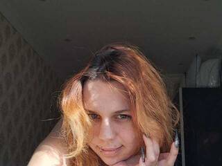 دردشة الفيديو المثيرة Hellen-Hill