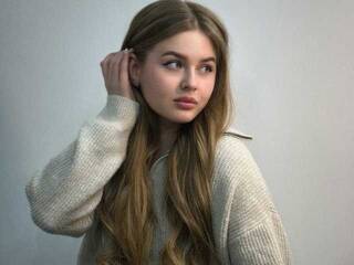 دردشة الفيديو المثيرة HeyBelly