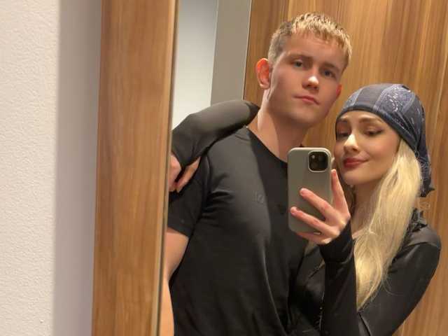 صورة الملف الشخصي HighAndCouple1
