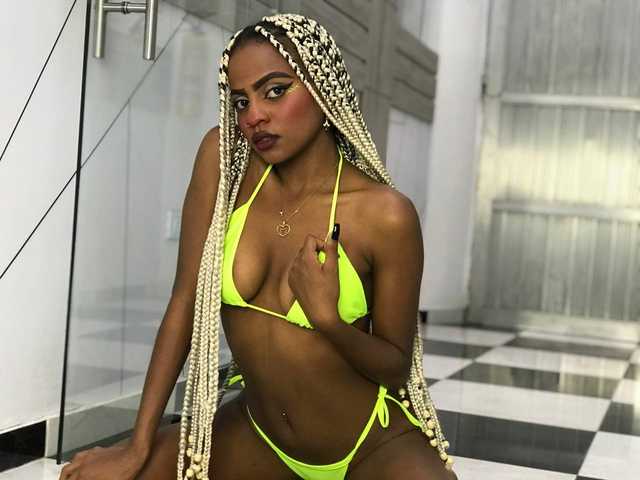 صورة الملف الشخصي Hilary-banks