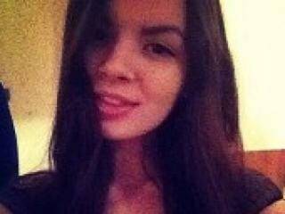 دردشة الفيديو المثيرة hloyaa