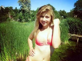 دردشة الفيديو المثيرة holygirl