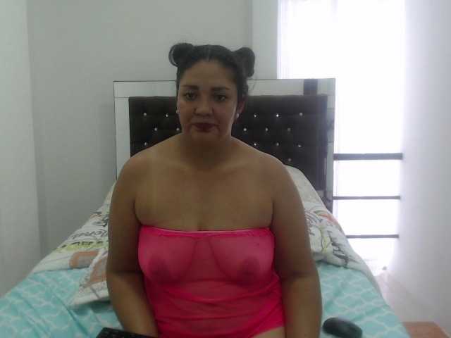 الصور Honey-Girl-km Hey guys ask me for my hot pictures at goal i play with my wet pussy #latin #dildo #bigtits #deliciuspussy