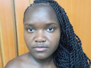 دردشة الفيديو المثيرة Horny-Barbie