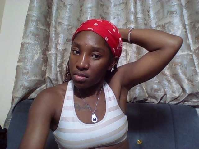 لقطات البث Hornycammy23