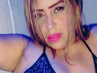 دردشة الفيديو المثيرة hot-daniela